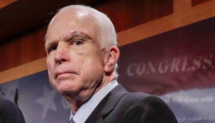 Foto do senador John McCain