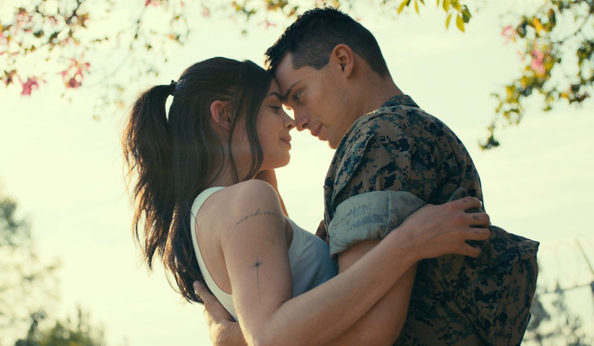 Continência ao Amor é um dos filmes de romance com letras B e C para assistir na Netflix